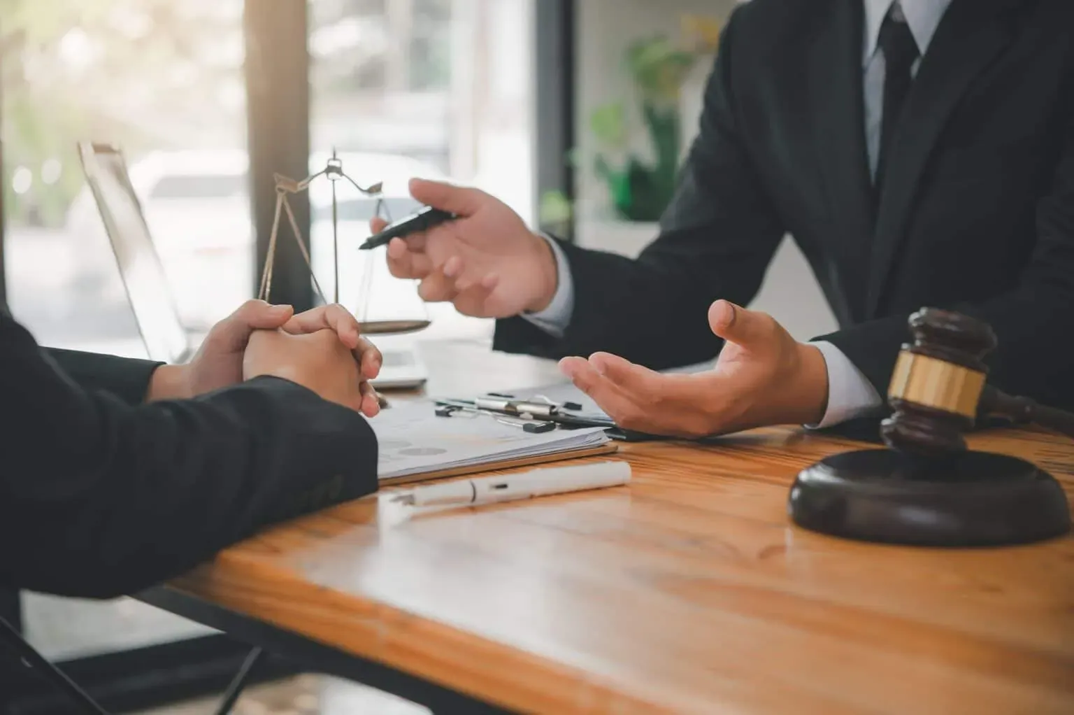 bigstock-Lawyers-Give-Advice-About-Judg-462391953-min-1536x1022.webp