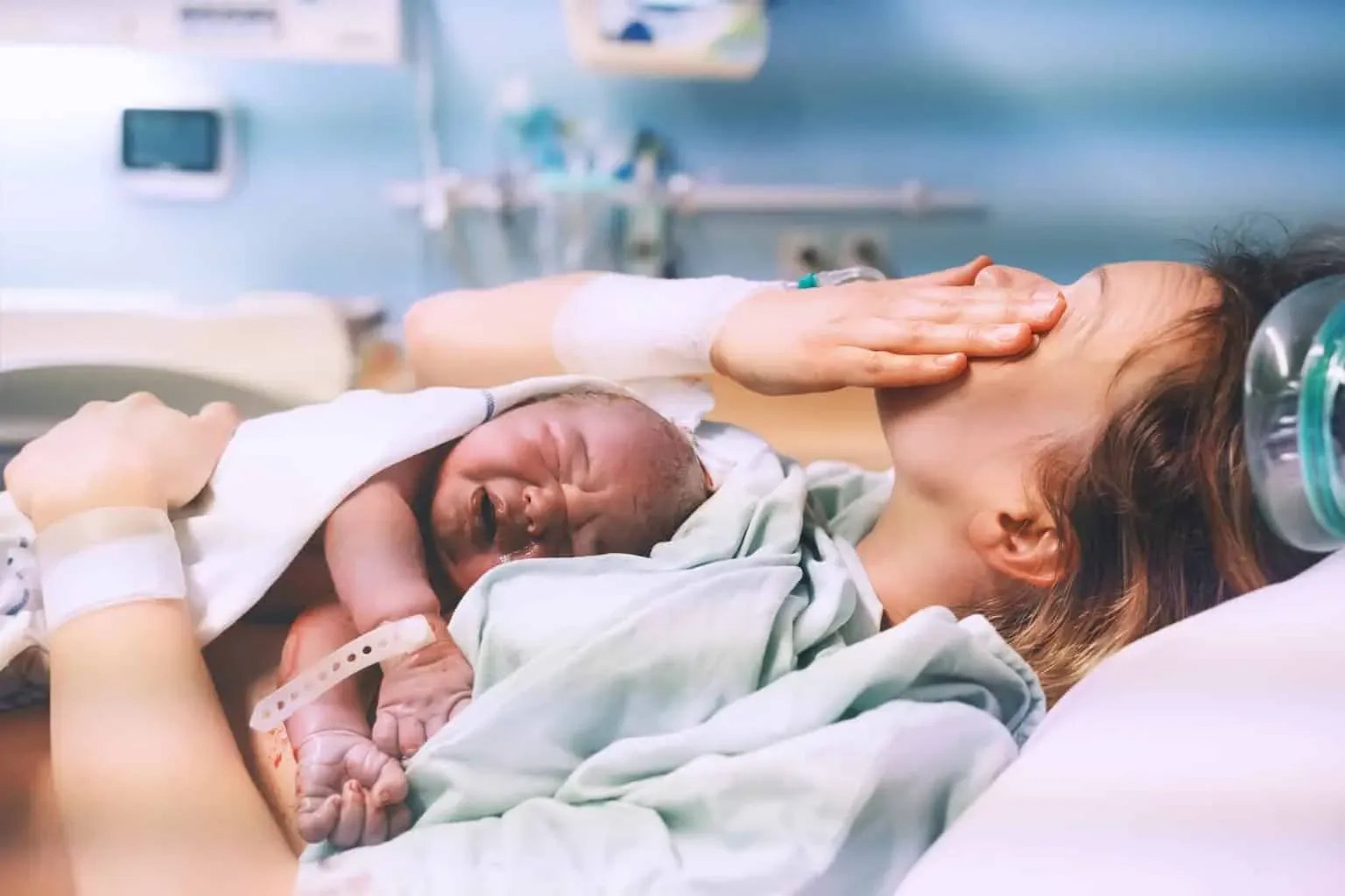 bigstock-Mother-And-Newborn-Child-Birt-413689454-min-1536x1024