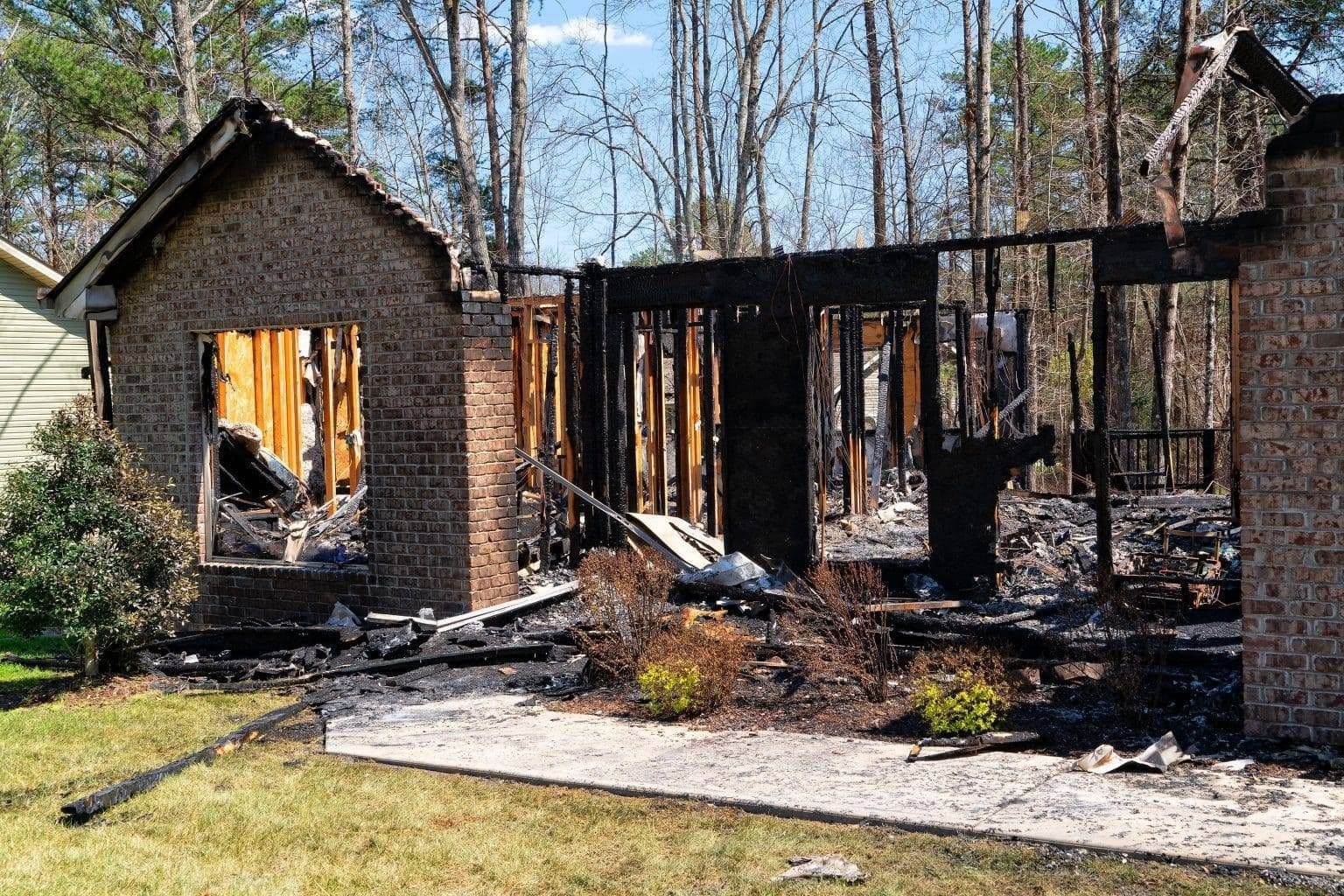 bigstock-Remains-Of-A-Fire-Damaged-Sing-416174464-min-1536x1024.jpg