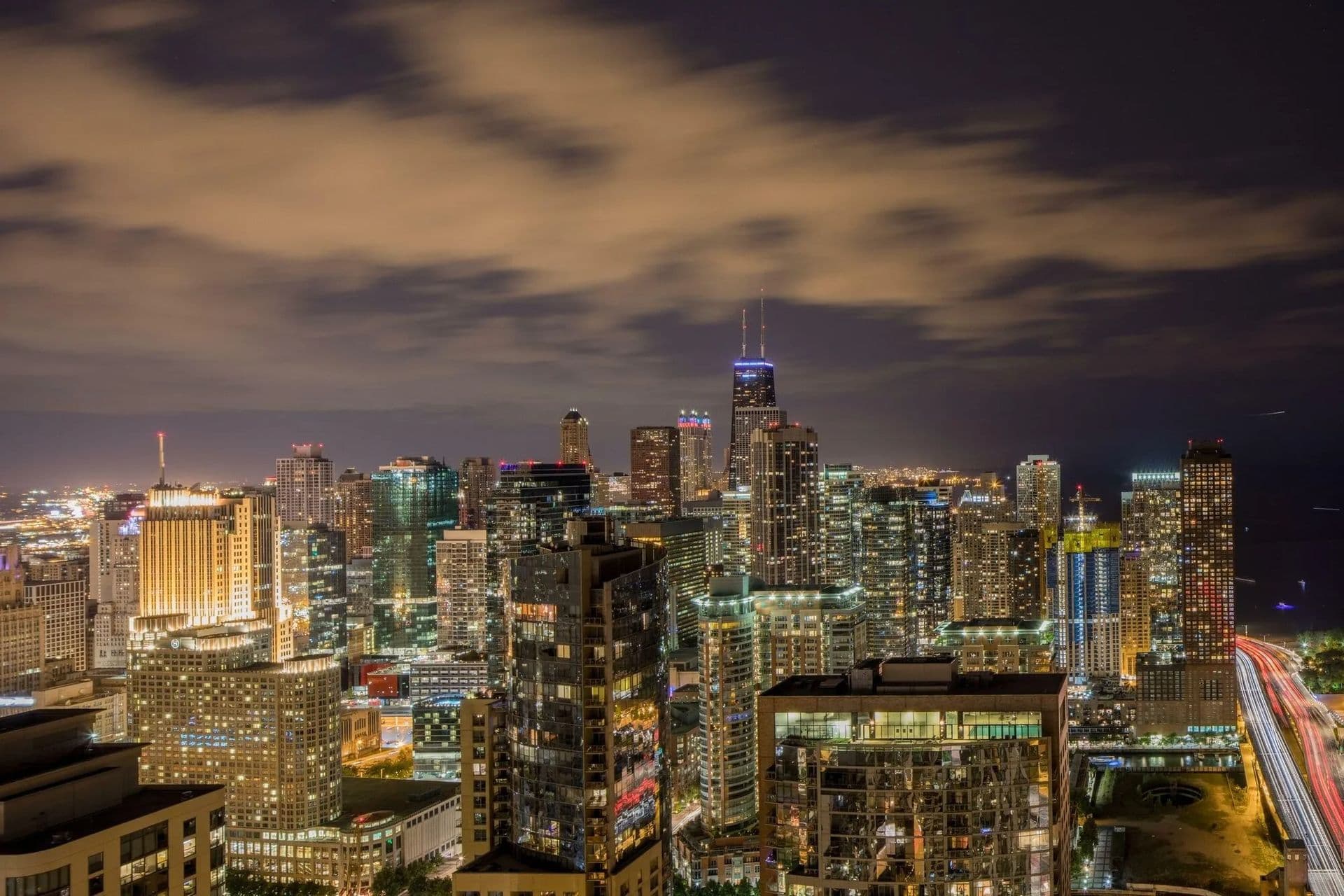 imgi_10_chicago-illinois-skyline-at-sunset.jpg